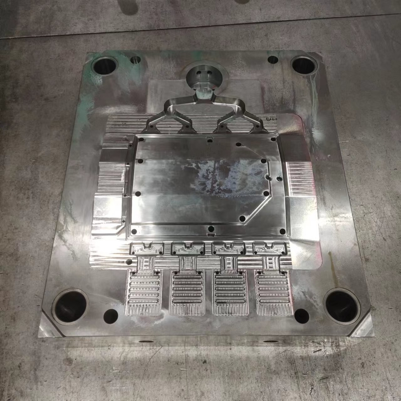 Modello in acciaio inossidabile per il servizio di stampaggio a iniezione di plastica
